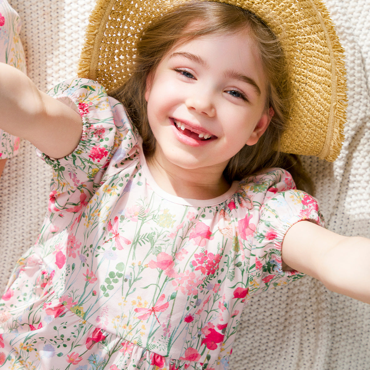 Niitty-mekko, vaaleanpunainen