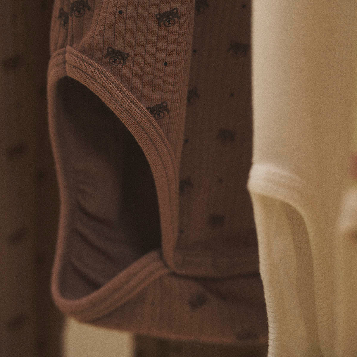 Pikkupanda-body, nougat