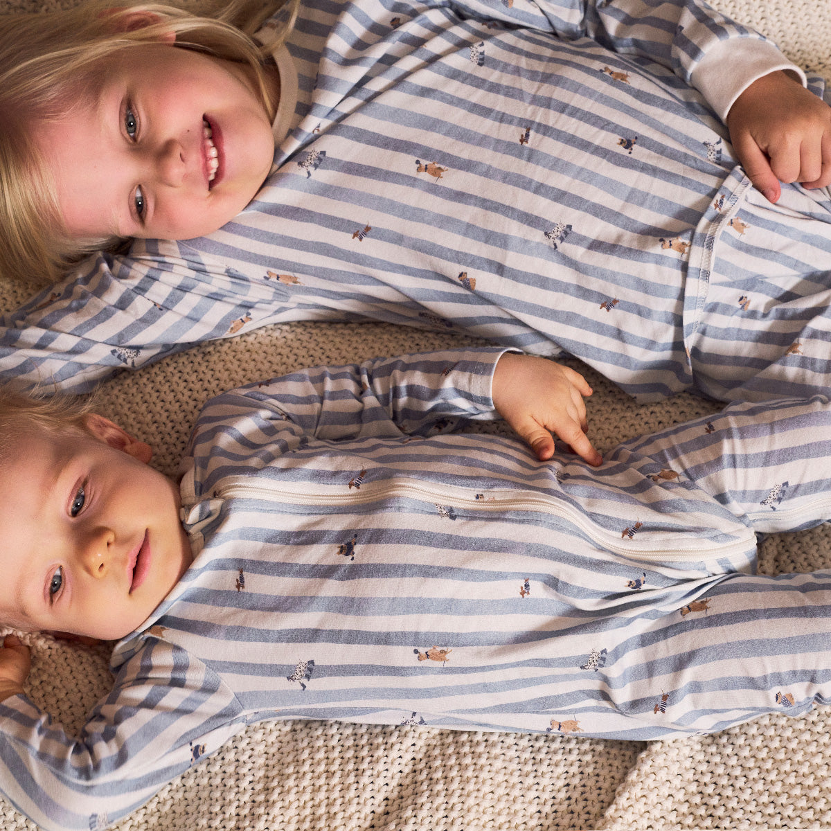 Koiraraita-pyjama, vaaleansininen